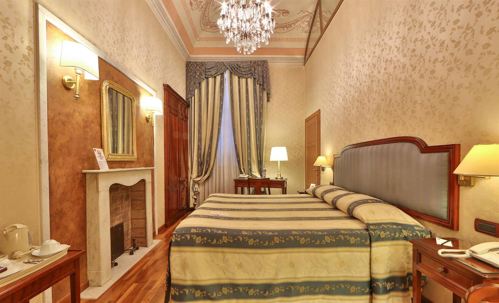 Phi Hotel Principe Cuneo Exteriör bild
